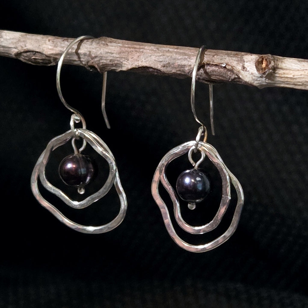 Black Freshwater Pearl Ripple Earrings