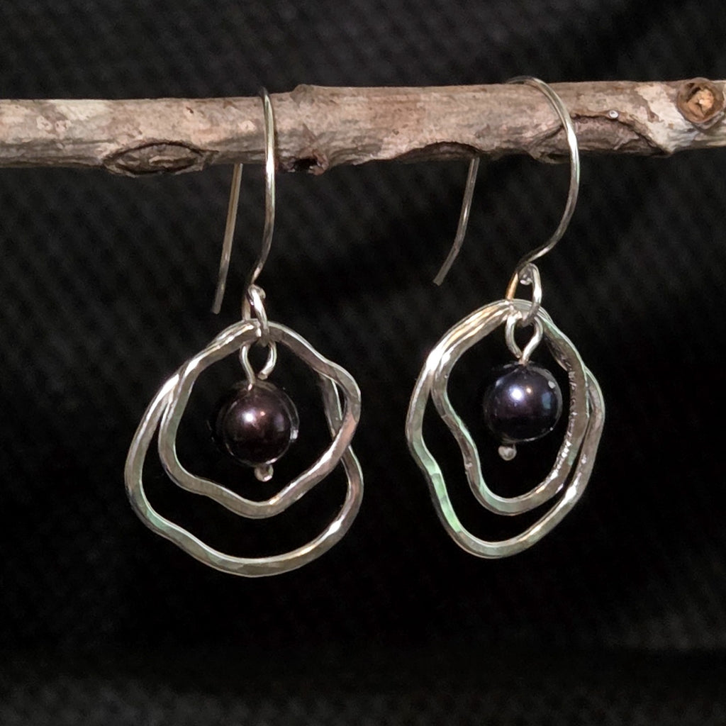 Black Freshwater Pearl Ripple Earrings