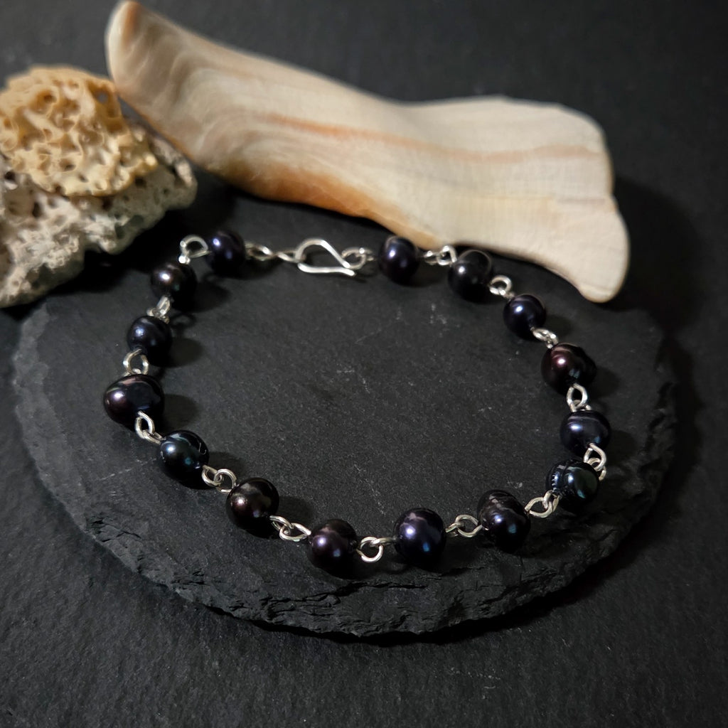 Black Freshwater Pearl Bracelet