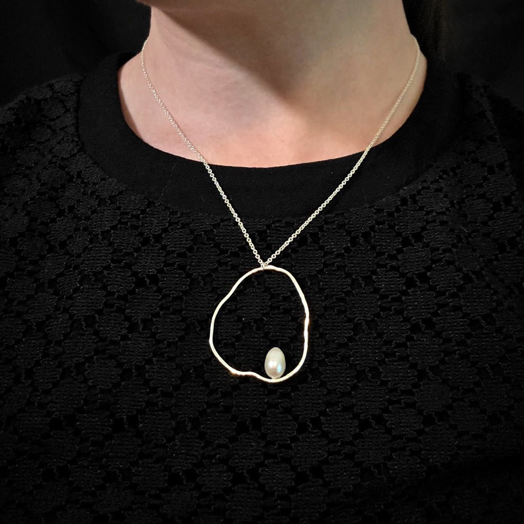 Freshwater Pearl Hoop Ripple Necklace