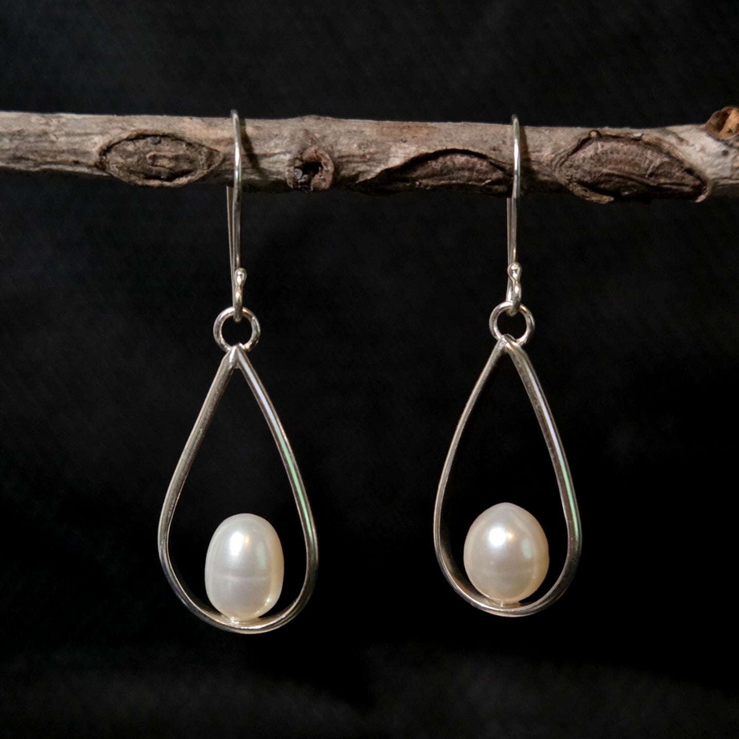 Freshwater Pearl Drop Earrings