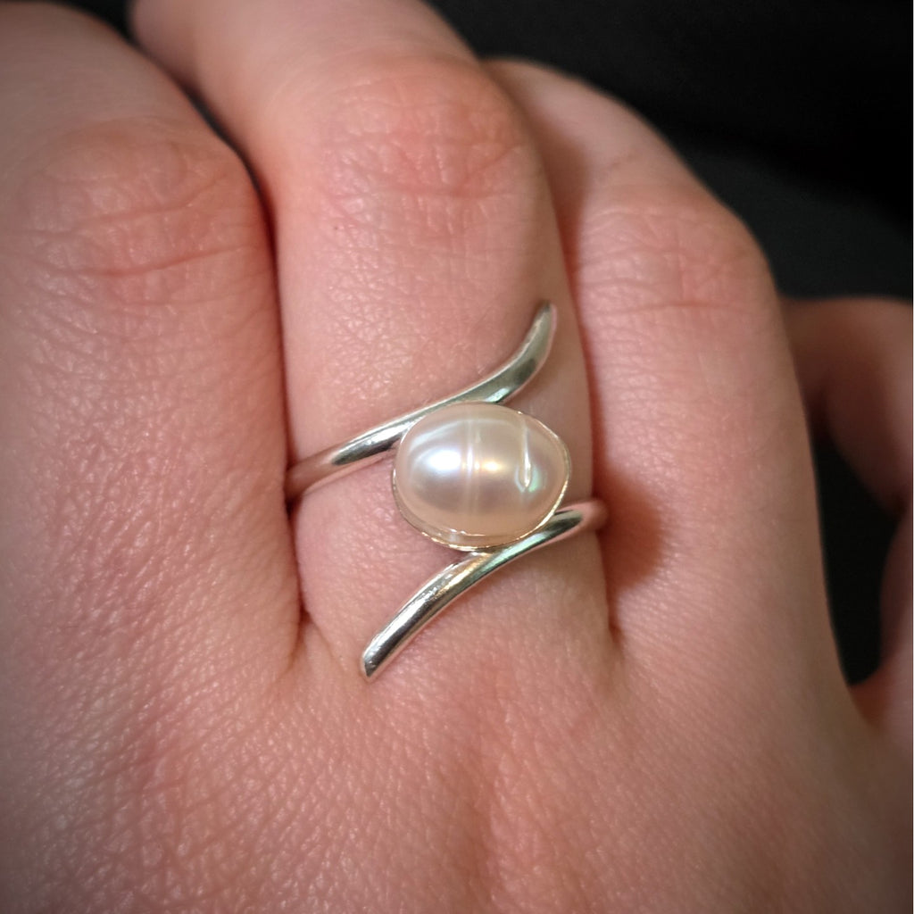Freshwater Pearl Wave Ring